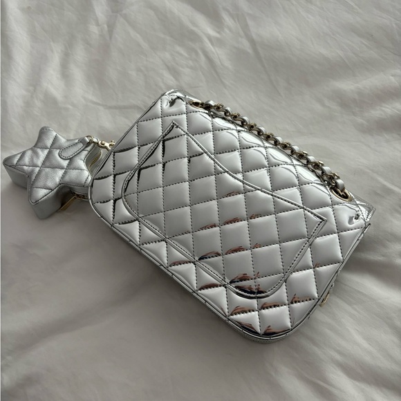 NWT 🖤 CHANEL 24C Silver Mirrored Metallic Medium Star Charm Flap Bag - Picture 9 of 16